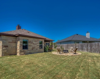 412 Jake Dr - Photo Thumbnail 33