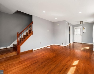7115 Glenridge Drive - Photo Thumbnail 4