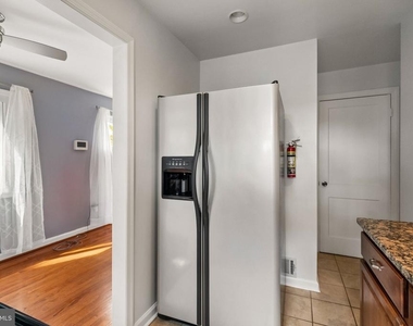 7115 Glenridge Drive - Photo Thumbnail 7