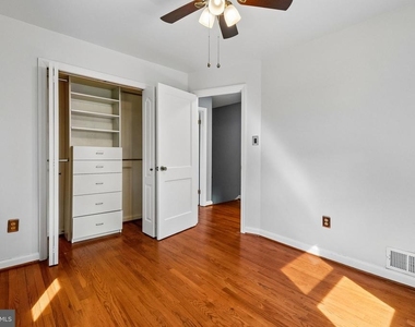 7115 Glenridge Drive - Photo Thumbnail 13