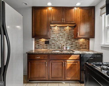 7115 Glenridge Drive - Photo Thumbnail 9