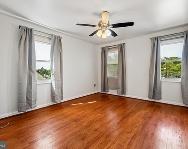 7115 Glenridge Drive - Photo Thumbnail 11
