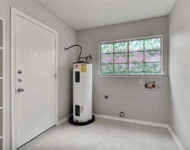 141 Masonwood Dr - Photo Thumbnail 18