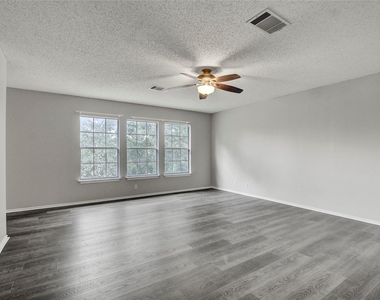 141 Masonwood Dr - Photo Thumbnail 12