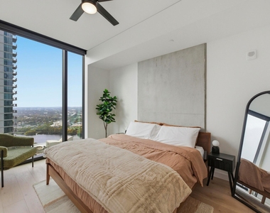 610 Davis St - Photo Thumbnail 11