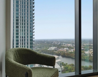 610 Davis St - Photo Thumbnail 12