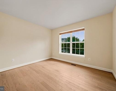 680 Orchard Ridge Drive - Photo Thumbnail 21