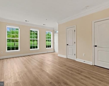 680 Orchard Ridge Drive - Photo Thumbnail 3