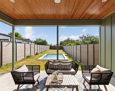 1610 Harveey Dr - Photo Thumbnail 29