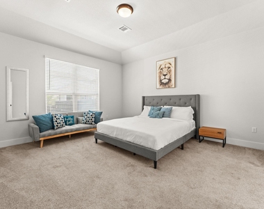8512 Mckamy Dr - Photo Thumbnail 12