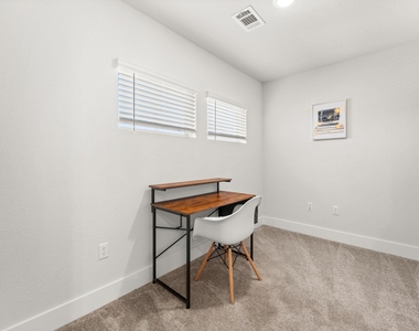 8512 Mckamy Dr - Photo Thumbnail 18