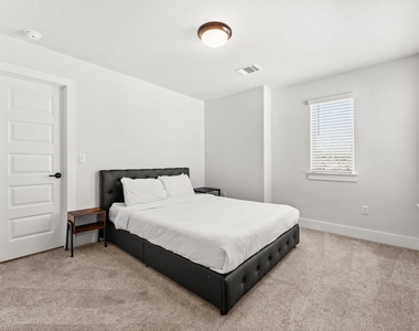 8512 Mckamy Dr - Photo Thumbnail 19