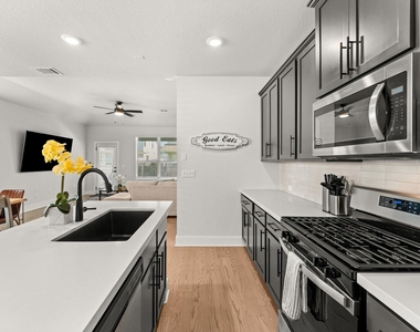 8512 Mckamy Dr - Photo Thumbnail 6