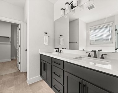 8512 Mckamy Dr - Photo Thumbnail 14