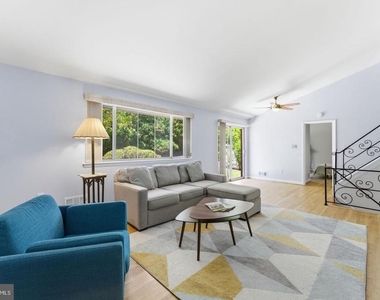 11408 Gilsan Street - Photo Thumbnail 16