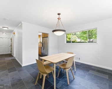 11408 Gilsan Street - Photo Thumbnail 13