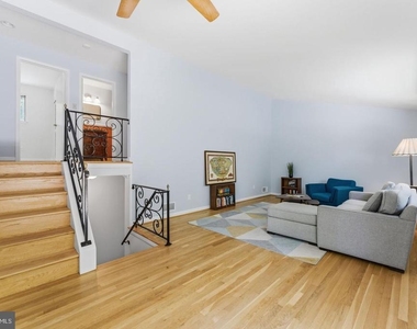 11408 Gilsan Street - Photo Thumbnail 15