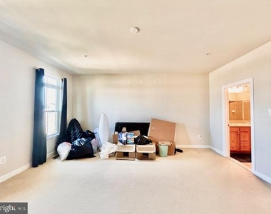 327 Community Center Avenue - Photo Thumbnail 22