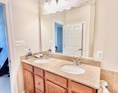 327 Community Center Avenue - Photo Thumbnail 24