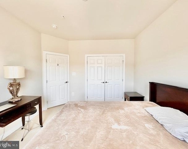 327 Community Center Avenue - Photo Thumbnail 33