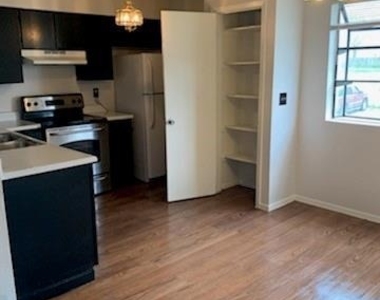 501 Hardin Ct - Photo Thumbnail 1