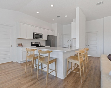 21102 Brewer Ln - Photo Thumbnail 6