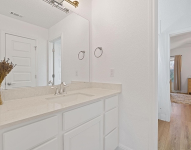 21102 Brewer Ln - Photo Thumbnail 14