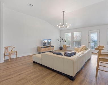 21102 Brewer Ln - Photo Thumbnail 3