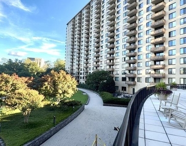 5225 Pooks Hill Road - Photo Thumbnail 53