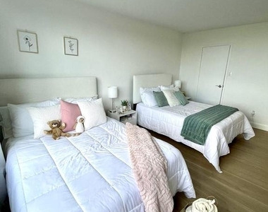 5225 Pooks Hill Road - Photo Thumbnail 18