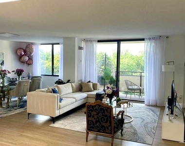 5225 Pooks Hill Road - Photo Thumbnail 16
