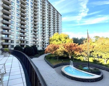 5225 Pooks Hill Road - Photo Thumbnail 8