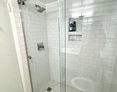 5225 Pooks Hill Road - Photo Thumbnail 32