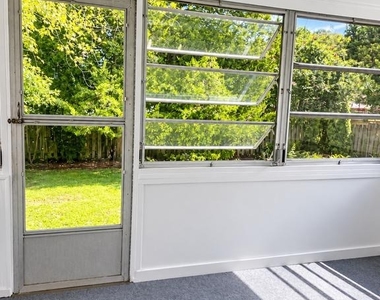 9407 Singleton Drive - Photo Thumbnail 19