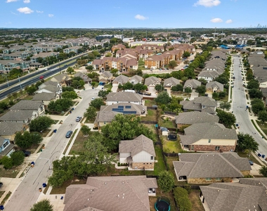 9421 Hunter Ln - Photo Thumbnail 32