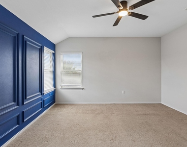 9421 Hunter Ln - Photo Thumbnail 18