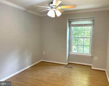 12928 Pickering Drive - Photo Thumbnail 14