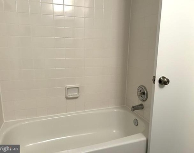 12928 Pickering Drive - Photo Thumbnail 16