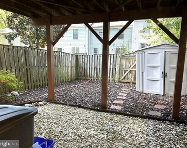 12928 Pickering Drive - Photo Thumbnail 23