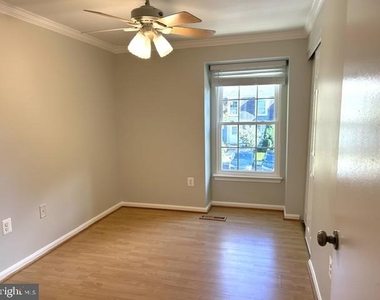 12928 Pickering Drive - Photo Thumbnail 13