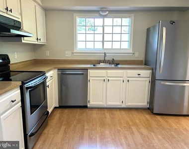 12928 Pickering Drive - Photo Thumbnail 6