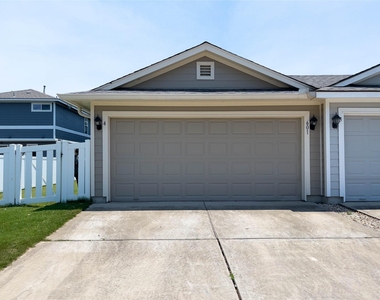 601 Cherry Creek Dr - Photo Thumbnail 27
