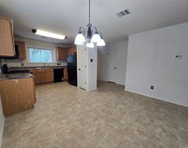 601 Cherry Creek Dr - Photo Thumbnail 5