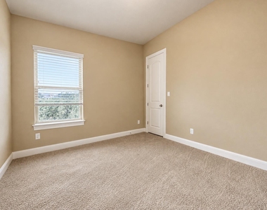 4120 Vinalopo Dr - Photo Thumbnail 22