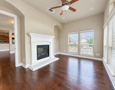 4120 Vinalopo Dr - Photo Thumbnail 13