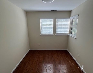 8330 Montgomery Run Road - Photo Thumbnail 5