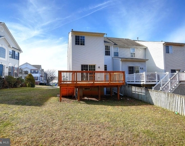 655 Kirkcaldy Way - Photo Thumbnail 8