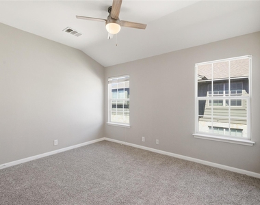 3101 Davis Ln - Photo Thumbnail 15