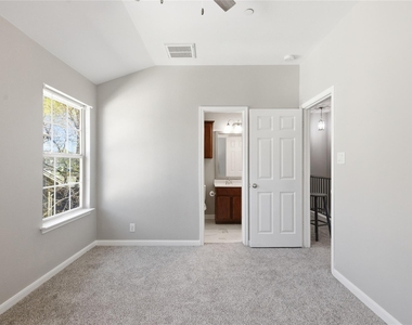 3101 Davis Ln - Photo Thumbnail 16