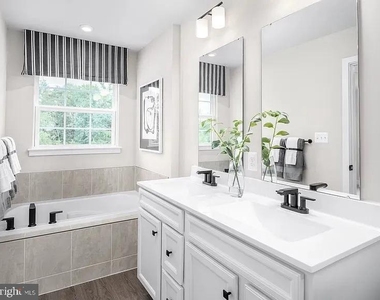 9451 Klamath Court - Photo Thumbnail 8